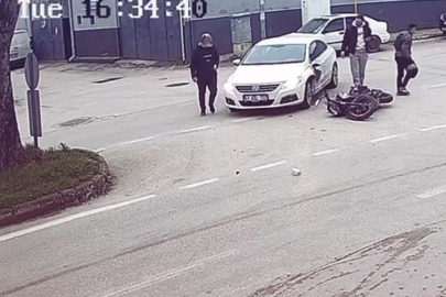 Bursa'da otomobil motosikletle çarpıştı: 1 yaralı
