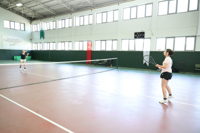 Osmangazi'de 19 Mayıs tenis turnuvasına yoğun ilgi