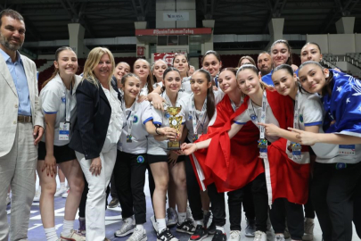 Bursa'da spor şenliklerinde kardeşlik rüzgarı