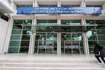 İzmir Büyükşehir Belediyesi’ne operasyon: 3 kişi gözaltına alındı