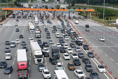 9 günlük bayram tatili trafiği Bursa Kuzey gişelerde görüntülendi