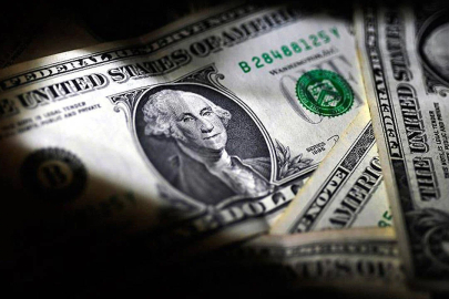 Dolar güne yatay başladı: Piyasaların gözü ABD verilerinde