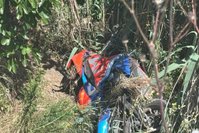 Bursa'da motosiklet otomobille çarpıştı: Sürücü ağır yaralı