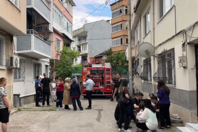 Bursa'da yangın paniği: Mahalleli sokağa döküldü