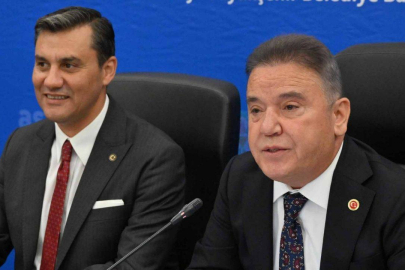 Muhittin Böcek'in iddiasına Ferdi Zeyrek'in seçim kampanyasını yürüten isimden yanıt