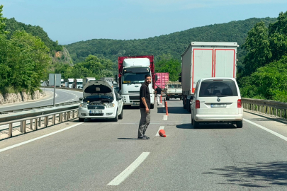 Yalova-Bursa karayolunda arıza trafiği kilitledi
