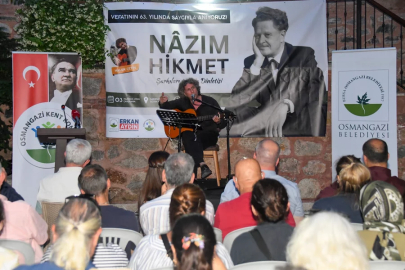 Osmangazi'de Nazım Hikmet şiir ve şarkılarla anıldı