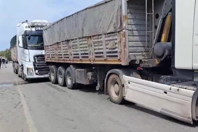 İznik'te kömür yüklü tırlar çarpıştı, facianın eşiğinden dönüldü