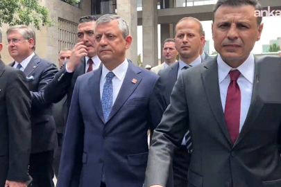 Özgür Özel Meclis'e alınmayan partililere hitap etti: "Darbeyi püskürttünüz"