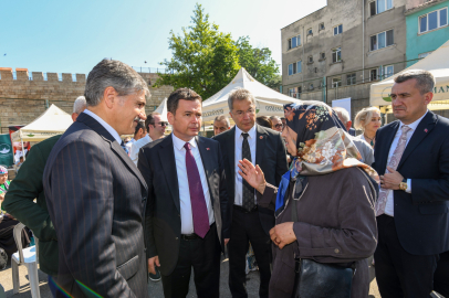 Başkan Aydın mahalle kahvaltısında vatandaşları dinledi