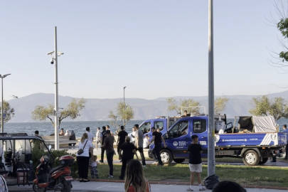 Mudanya sahilinde zabıta denetimi: Seyyar satıcının tezgahına el konuldu