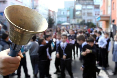 MEB, 2026-2027 yılı takvimini duyurdu: Okullar ne zaman açılacak?