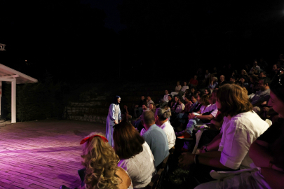 Kadın Oyunları Festivali “Gözbağcı” ile başladı  