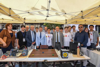 Osmangazi'de TÜBİTAK 4006-C Bilim Fuarı Festivali kapılarını açtı