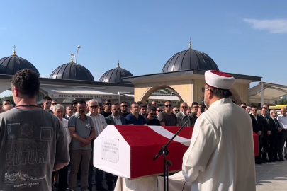 Duruşmada kalp krizi geçirerek hayatını kaybeden Cumhuriyet Savcısı Bursa'da son yolculuğuna uğurlandı