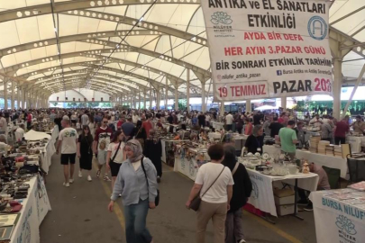 Antikacıları Bursa'da buluşturan Agora Antika Pazarı 10 yaşında