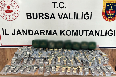 İnegöl'de 2.5 milyon TL değerinde kaçak saat ele geçirildi