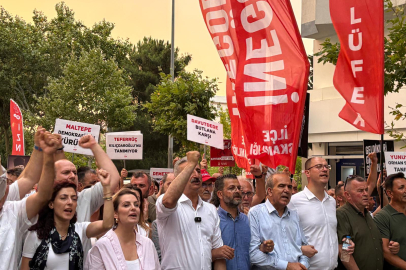 Yeşiltaş: “Anahtarı bırakıyoruz ama Bursa’nın iradesini kimseye bırakmıyoruz”