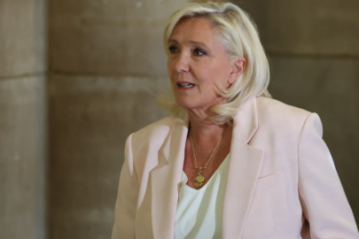 Fransa’da Marine Le Pen’e 3 yıl hapis ve 45 ay siyasi yasak