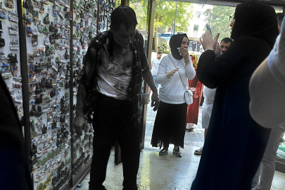Bursa'da lavaboyu açmak için dökülen kimyasal madde patladı: 2 kişi yaralandı