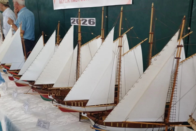 Bursa'da el emeğiyle tarihe yolculuk: Savaş gemilerini birebir ölçekle üretiyor