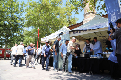 Bursa Büyükşehir'den Yenişehir'de aşure ikramı