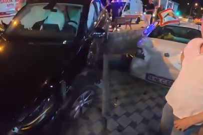Bursa'da kırmızı ışıkta facianın eşiğinden döndüler: 5 yaralı