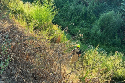 İnegöl’de motosikletçi şarampole yuvarlandı