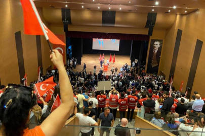 Gürsel Tekin'de BirGün'ün "figüran" haberi hakkında suç duyurusu