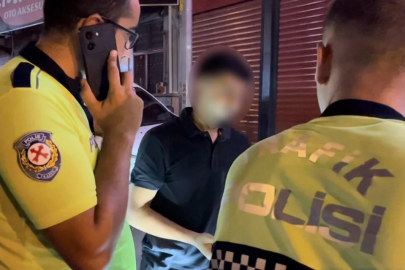 Bursa'da polis uygulamasının yanında makas atan alkollü aday sürücünün kullandığı araç müşterinin çıktı