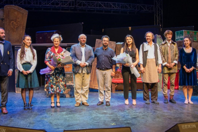 Açıkhava’da ‘cimri’ye alkış yağmuru