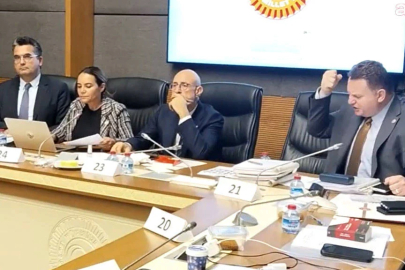 "Çerçeve Yasa" teklifi Adalet Komisyonu'nda: İYİ Partili Türkeş ile MHP'li Bülbül arasında "pislik" tartışması