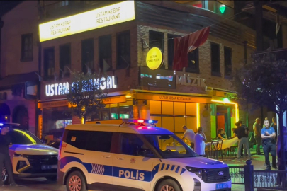 Bursa'da Arapşükrü Sokağı'nda kavga: Polis biber gazıyla ayırdı