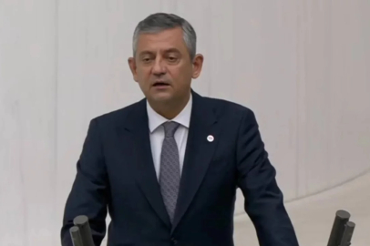 Özgür Özel'den 'çerçeve yasa' açıklaması: Ben ve yönetici arkadaşlarım 'evet' diyeceğiz