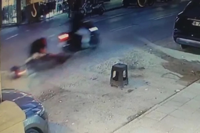 Bursa'da çukurda dengesini kaybeden motosikletli düştü