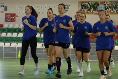 Bursa Büyükşehir Belediyespor Kadın Hentbol Takımı'nda kadro tamamlandı