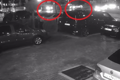 Bursa'da kırmızı ışıkta geçen otomobil sürücüsü kaza yaptı