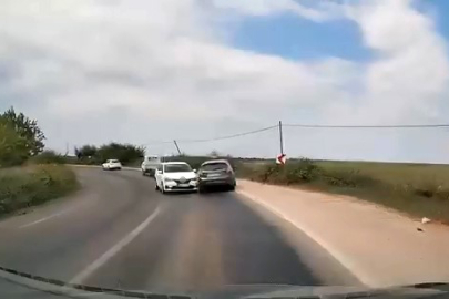 Bursa’da viraja hızlı giren otomobil kaza yaptı