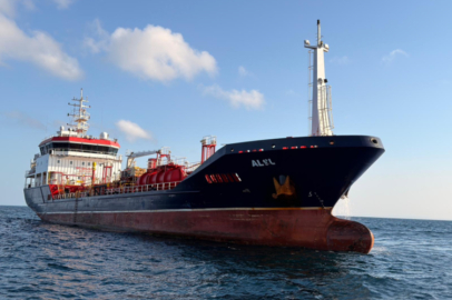 Silivri'deki gemi kazasında mürettebatı arama çalışmaları sürüyor