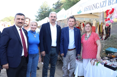 Osmangazi Belediye Başkanı Erkan Aydın Kadın Girişimciler Sokağı'nı ziyaret etti