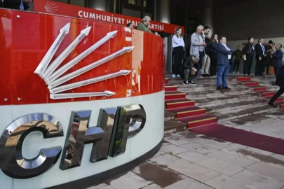CHP YDK'sı, YENİ Parti’ye katılan 9 milletvekilinin dosyasını işlemden kaldırdı