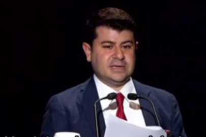 Ekrem İmamoğlu ve Özgür Özel’in “Mücadeleden vazgeçmeyeceğiz” mesajı Atina’da yankılandı