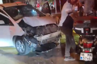 Bursa'da kırmızı ışıkta geçen motosiklete otomobil çarptı: 1 ölü, 1 yaralı