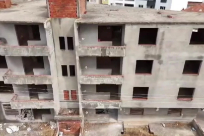 Karacabey'de 30 yıllık inşaat mahalle sakinlerini endişelendiriyor
