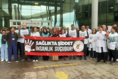 Mudanya'da sağlık çalışanı darbedildi, sağlık örgütleri hastane önünde toplandı