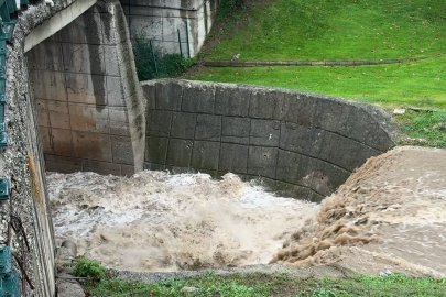 Bursa’da sağanak sonrası Kaplıkaya Deresi’nde su seviyesi yükseldi
