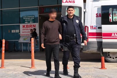 Bursa'da panik: Okula belinde tabancayla girdi