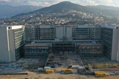 Türkoğlu’ndan Ali Osman Sönmez Hastanesi tepkisi: “Açın şu hastaneyi”