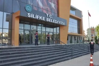 Silifke Belediyesi'ne ikinci dalga operasyon