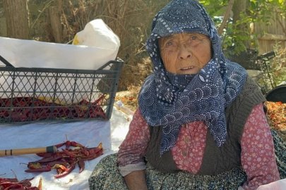 Bursa’da 90 yaşındaki annenin evlat sevgisi acı biberi tatlı kıldı!